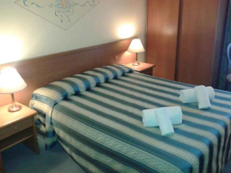 Hotel Casa Rossa Монтекатини Терме Стая снимка