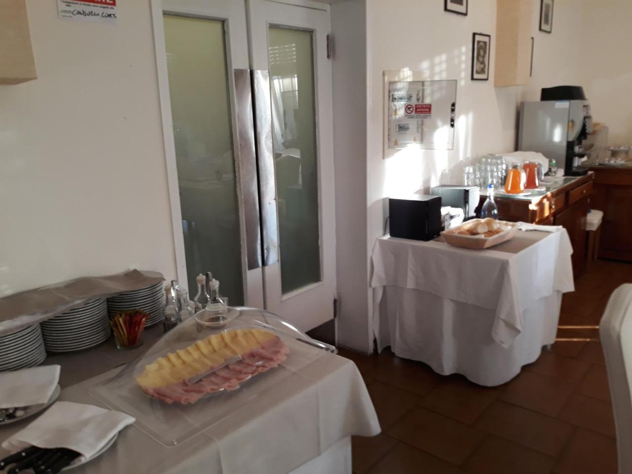 Hotel Casa Rossa Монтекатини Терме Екстериор снимка